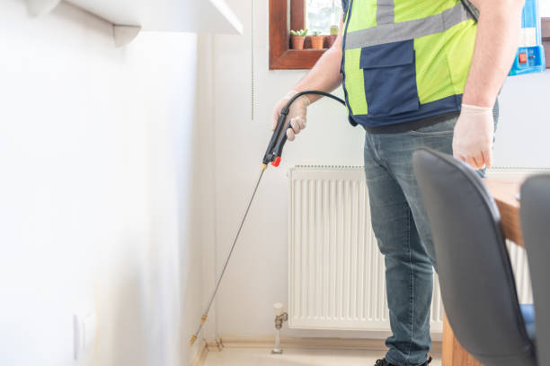 Best Pest Control Treatment  in Robbinsdale, MN